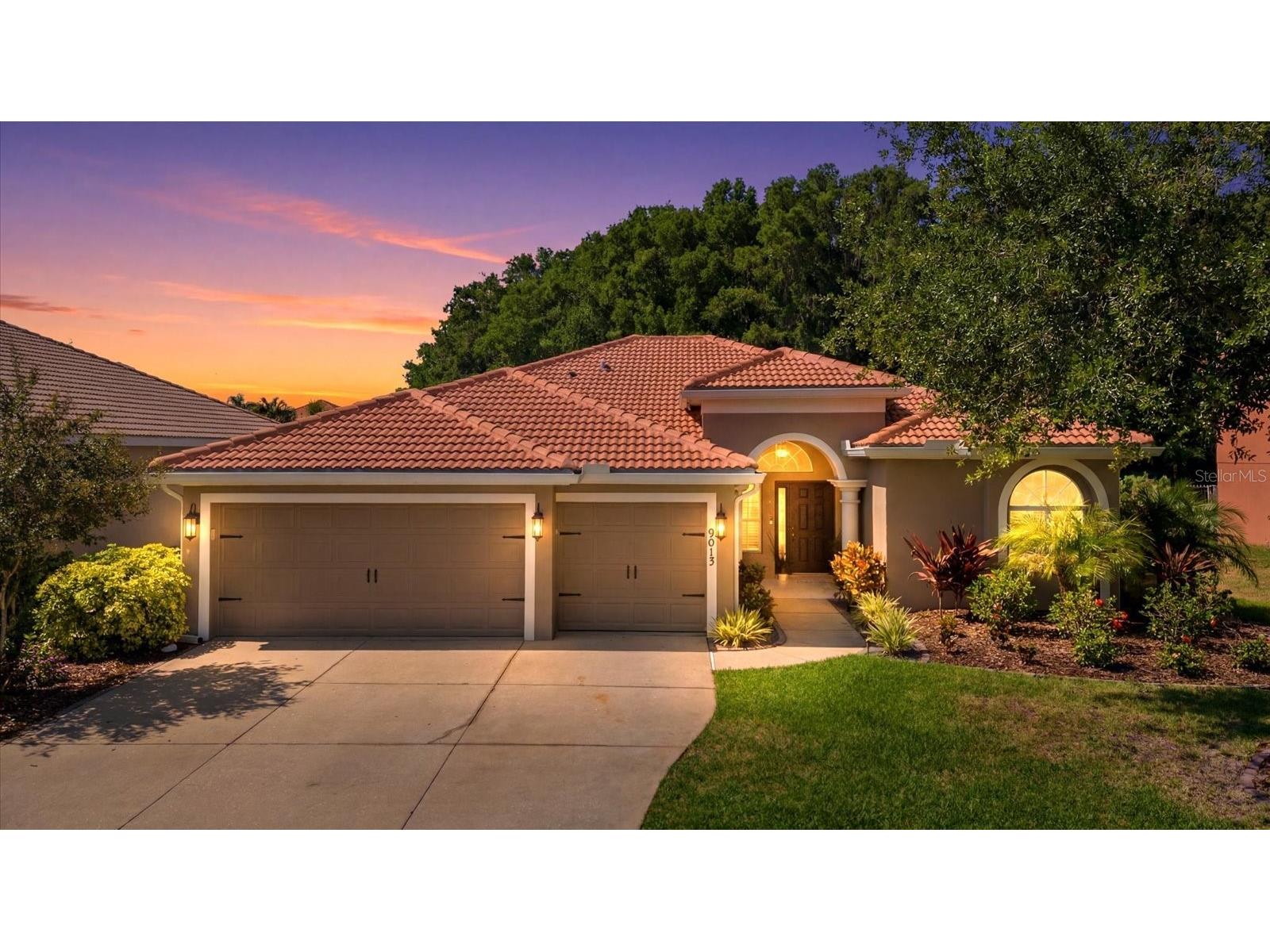 9013 Kingsbury Place Bradenton FL 34212 A4694427 image1