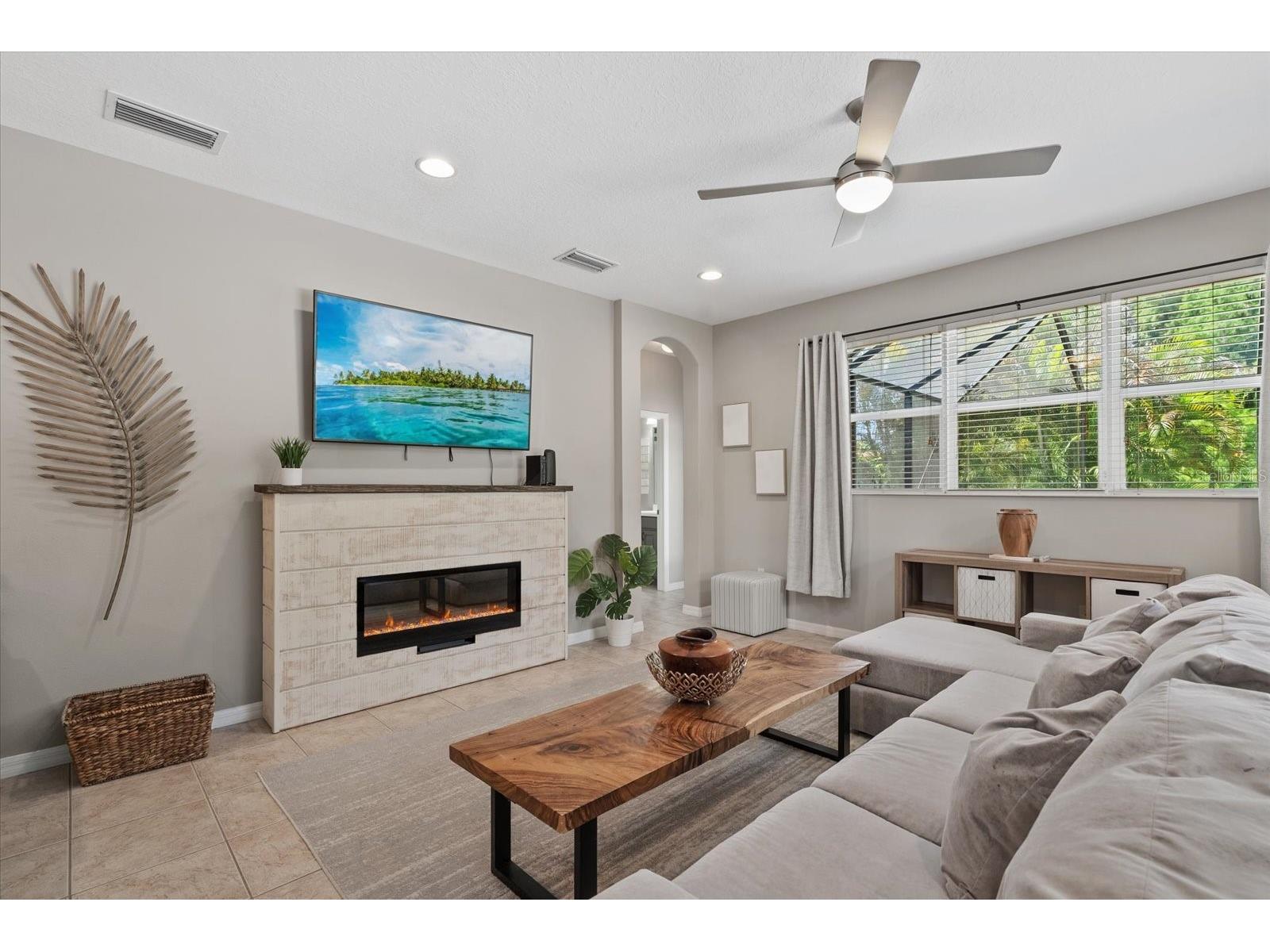 9013 Kingsbury Place Bradenton FL 34212 A4694427 image17