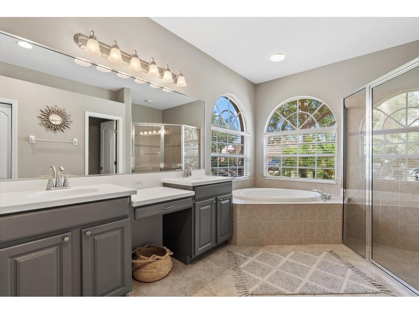 9013 Kingsbury Place Bradenton FL 34212 A4694427 image24