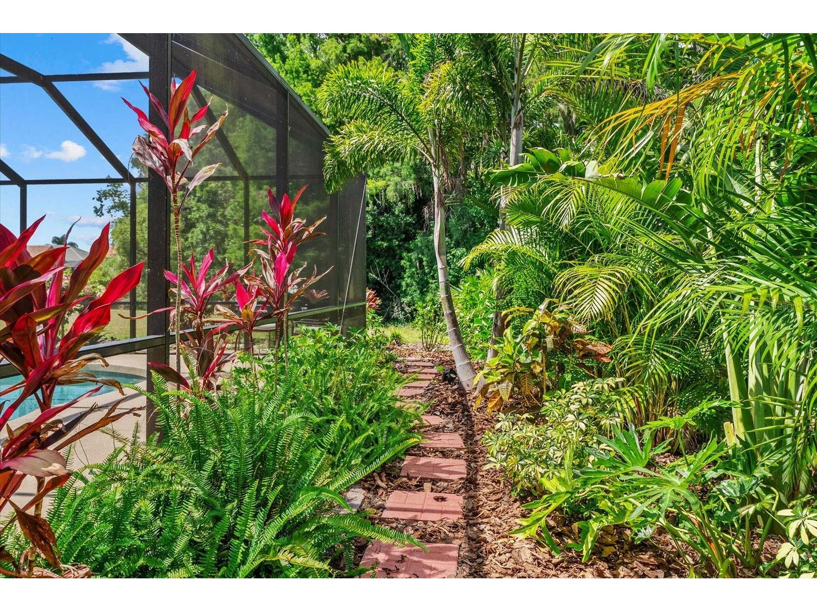 9013 Kingsbury Place Bradenton FL 34212 A4694427 image36