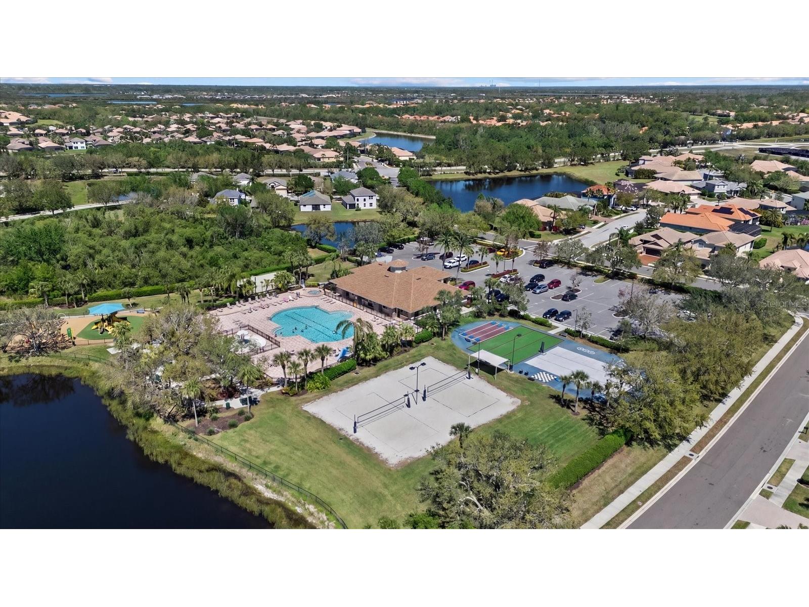 9013 Kingsbury Place Bradenton FL 34212 A4694427 image51