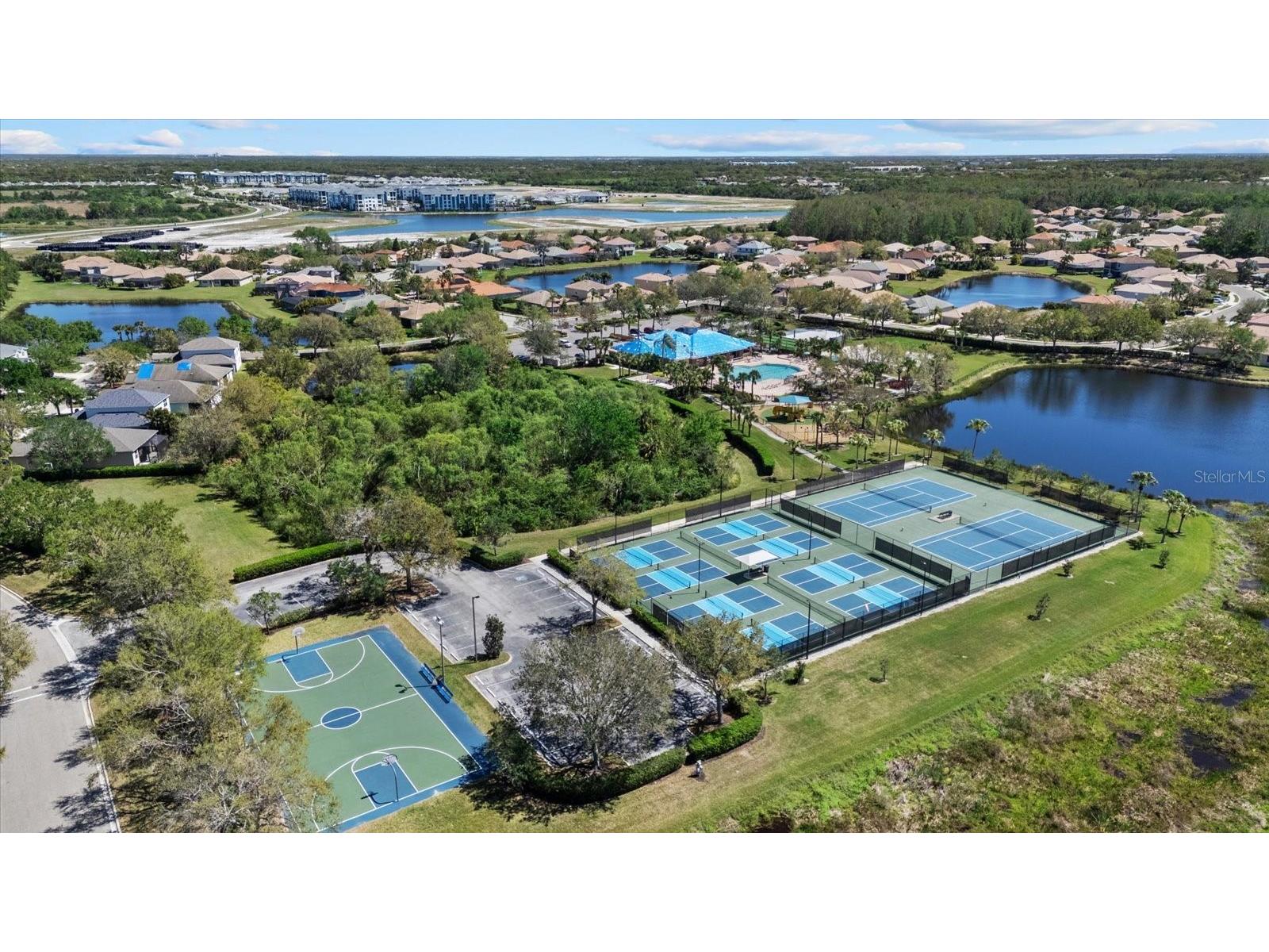 9013 Kingsbury Place Bradenton FL 34212 A4694427 image53