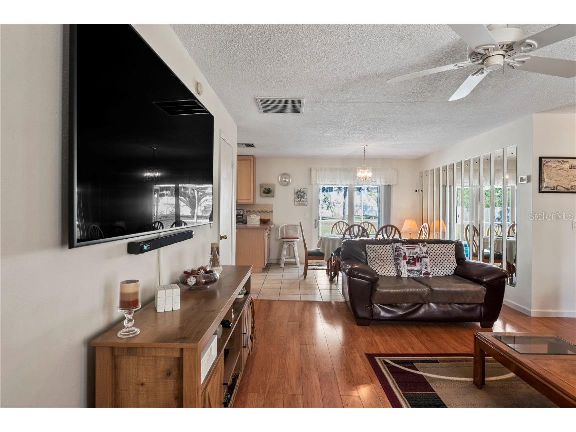 9013 Nakoma Way Weeki Wachee FL 34613 W7880742 image6