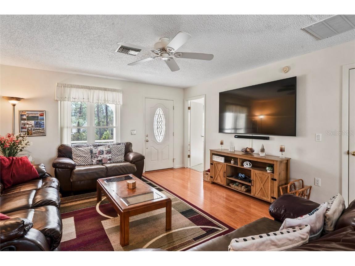 9013 Nakoma Way Weeki Wachee FL 34613 W7880742 image9