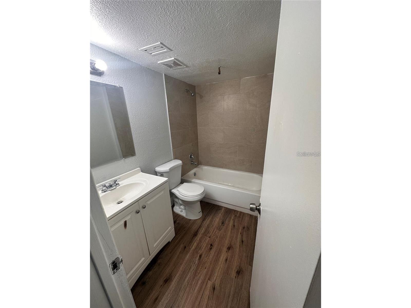 9013 Westchester Circle #29 APT E Tampa FL 33604 S5149465 image6