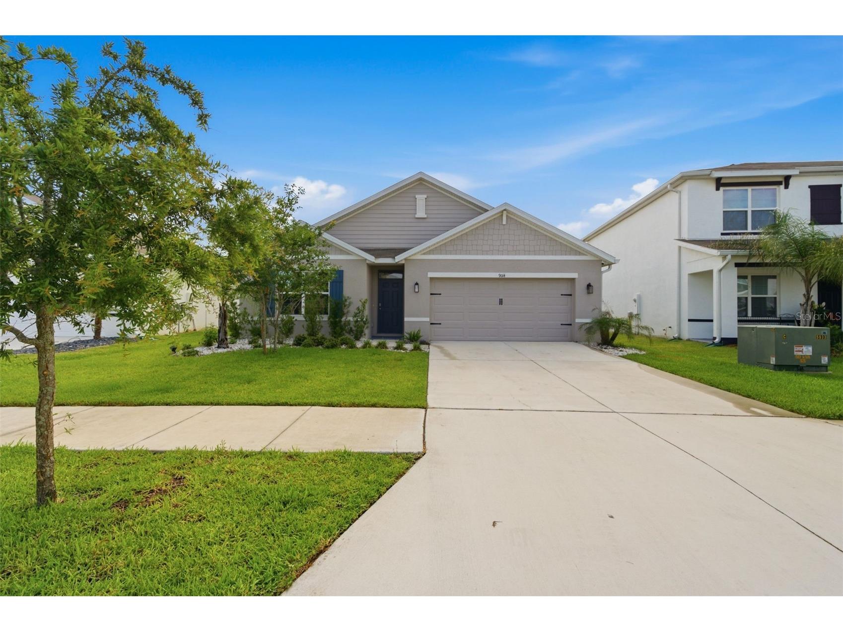 9014 Forge Breeze Loop Wesley Chapel FL 33545 W7886204 image1