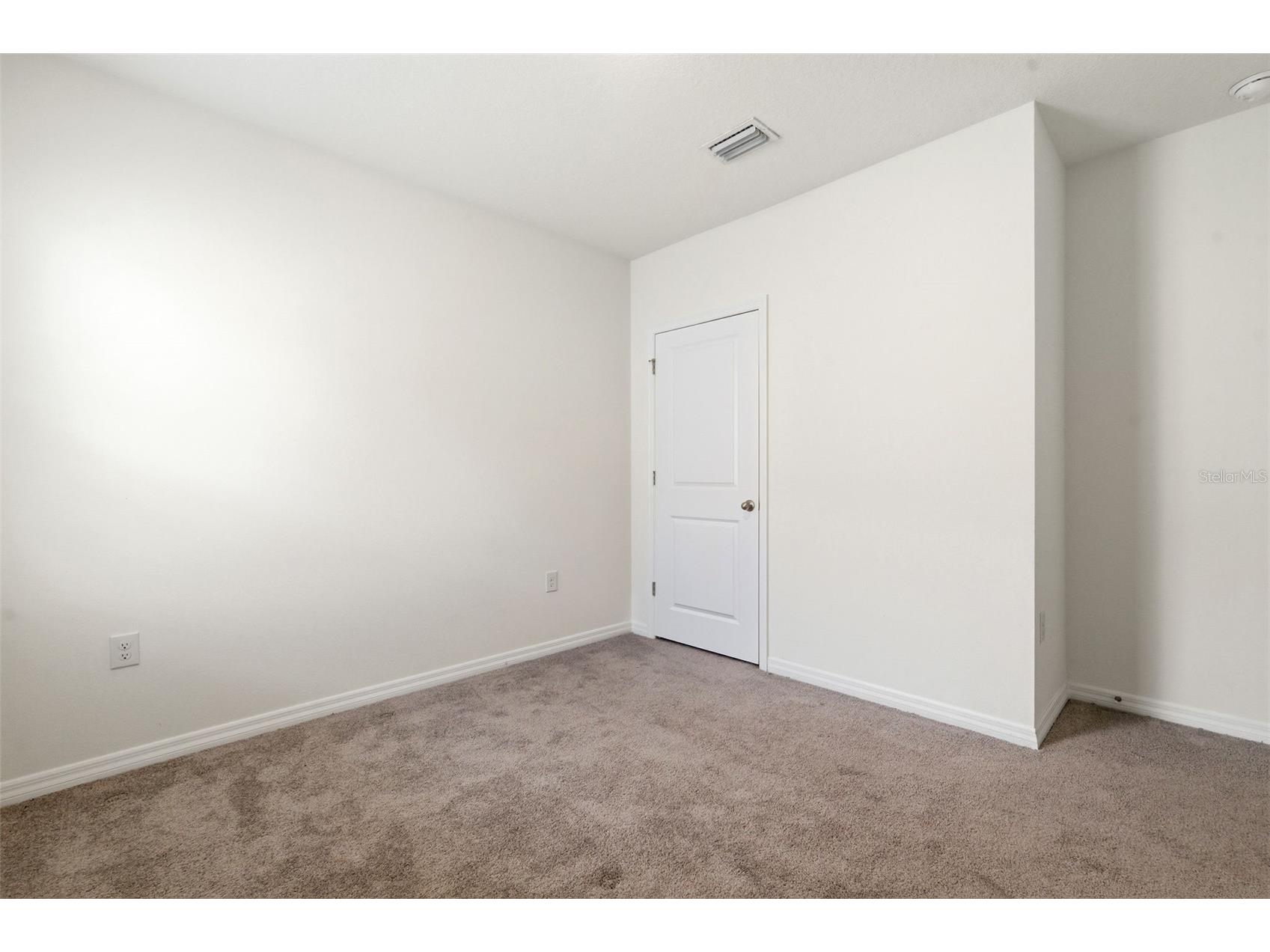 9014 Forge Breeze Loop Wesley Chapel FL 33545 W7886204 image14
