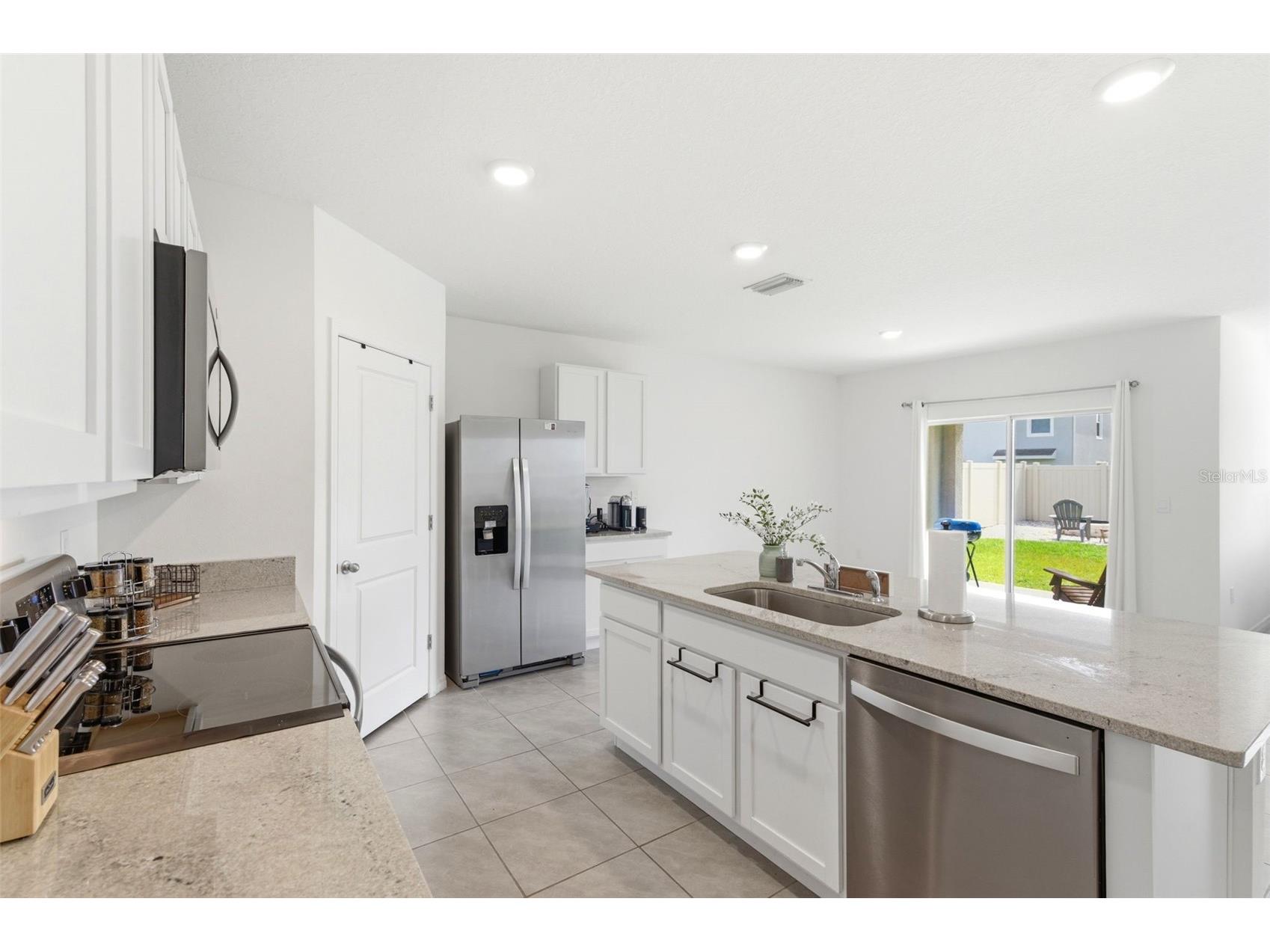 9014 Forge Breeze Loop Wesley Chapel FL 33545 W7886204 image20