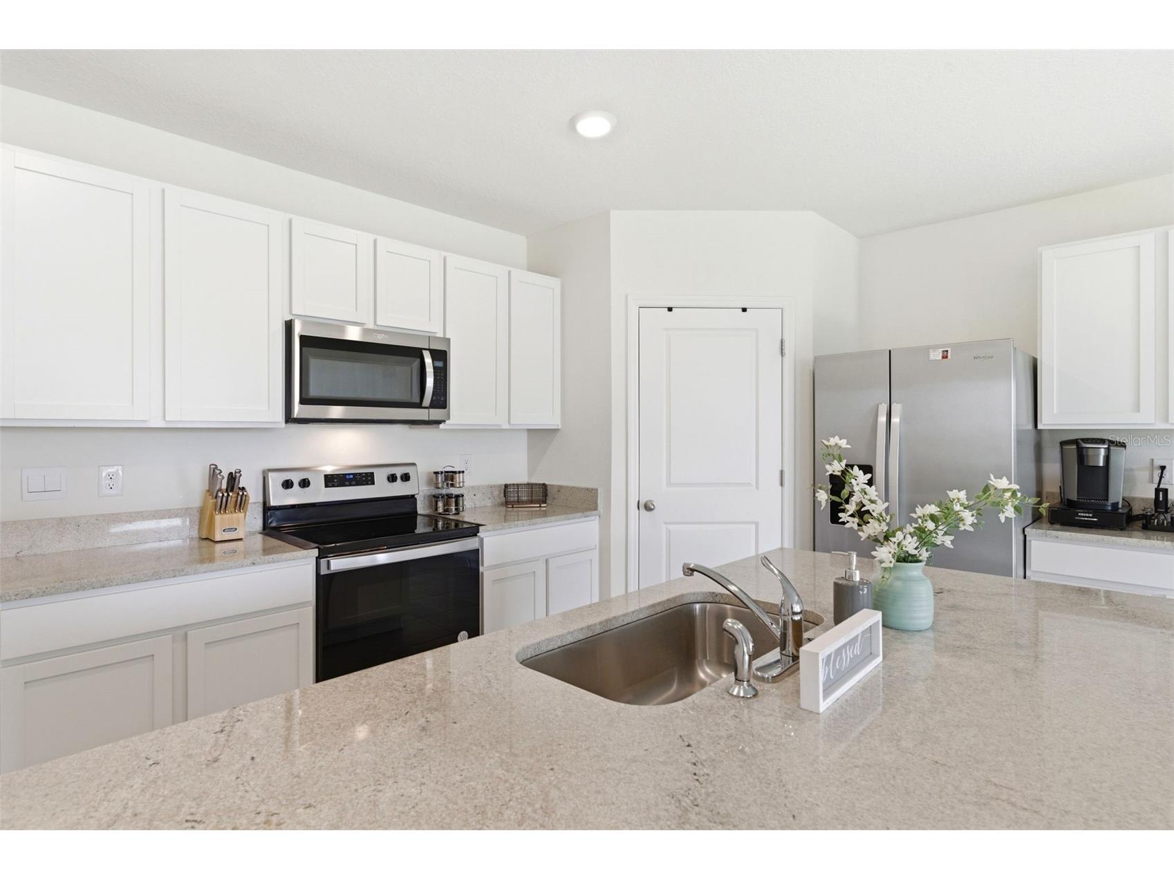 9014 Forge Breeze Loop Wesley Chapel FL 33545 W7886204 image22
