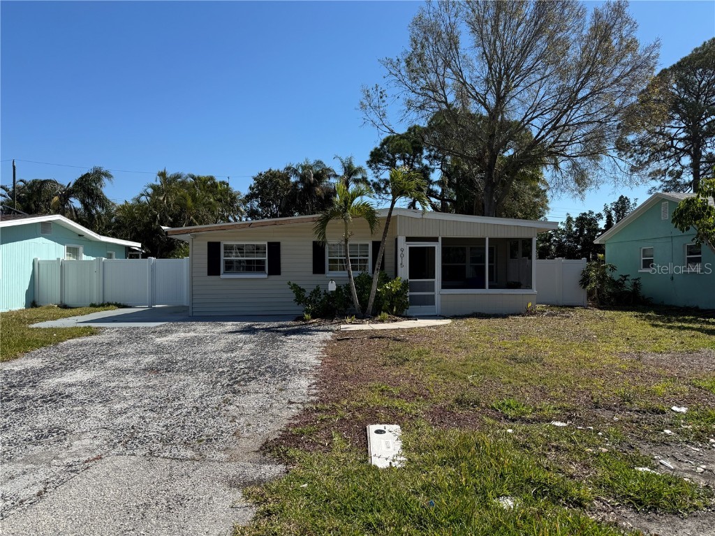 9015 Bay Street NE Saint Petersburg FL 33702 GC529352 image1