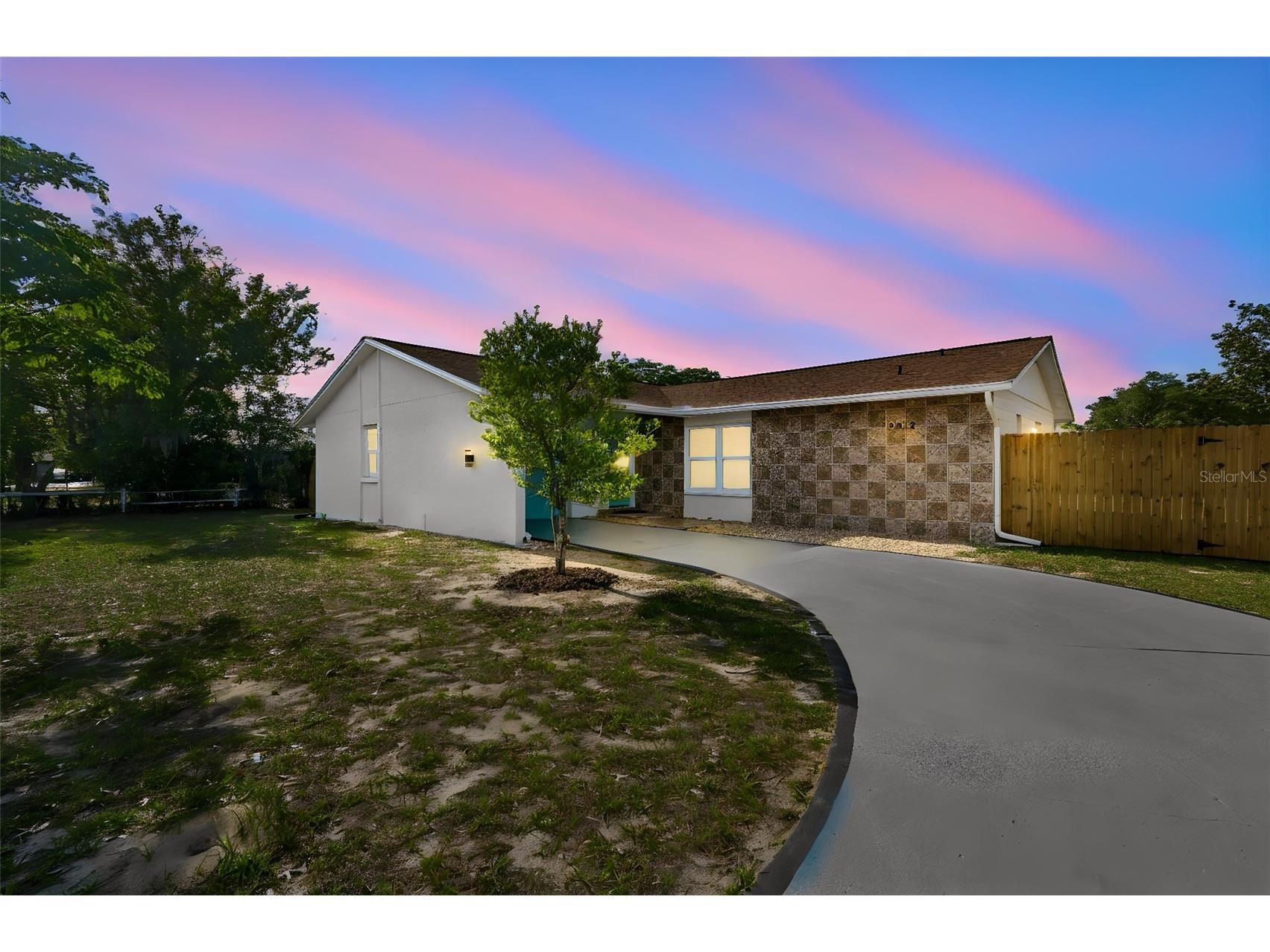 9015 Forest Oaks Boulevard Spring Hill FL 34606 TB8506126 image1