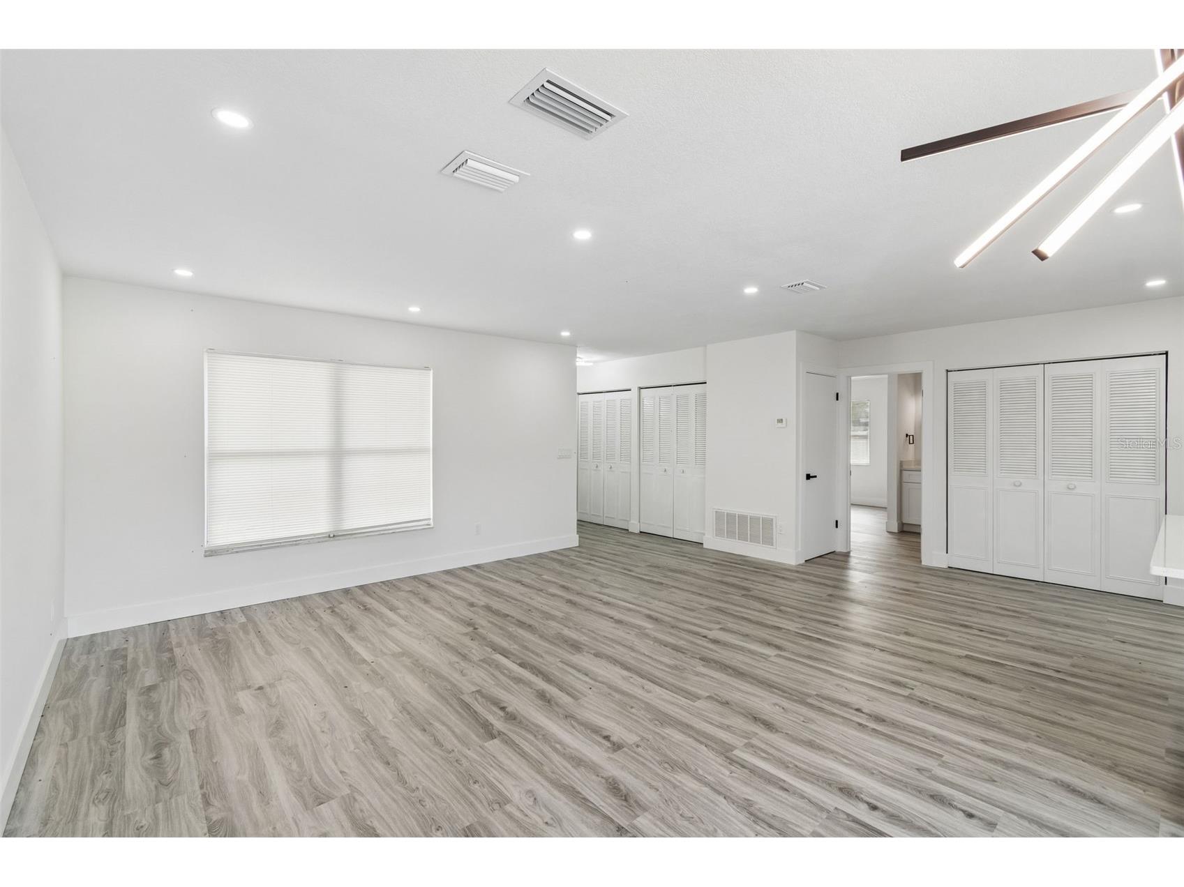 9015 Forest Oaks Boulevard Spring Hill FL 34606 TB8506126 image14