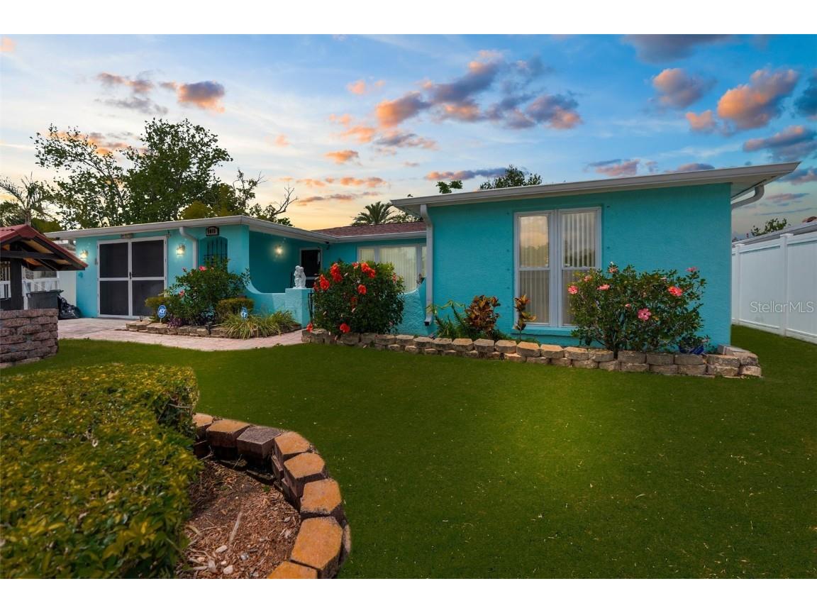 9015 Mark Twain Lane Port Richey FL 34668 W7875186 image1