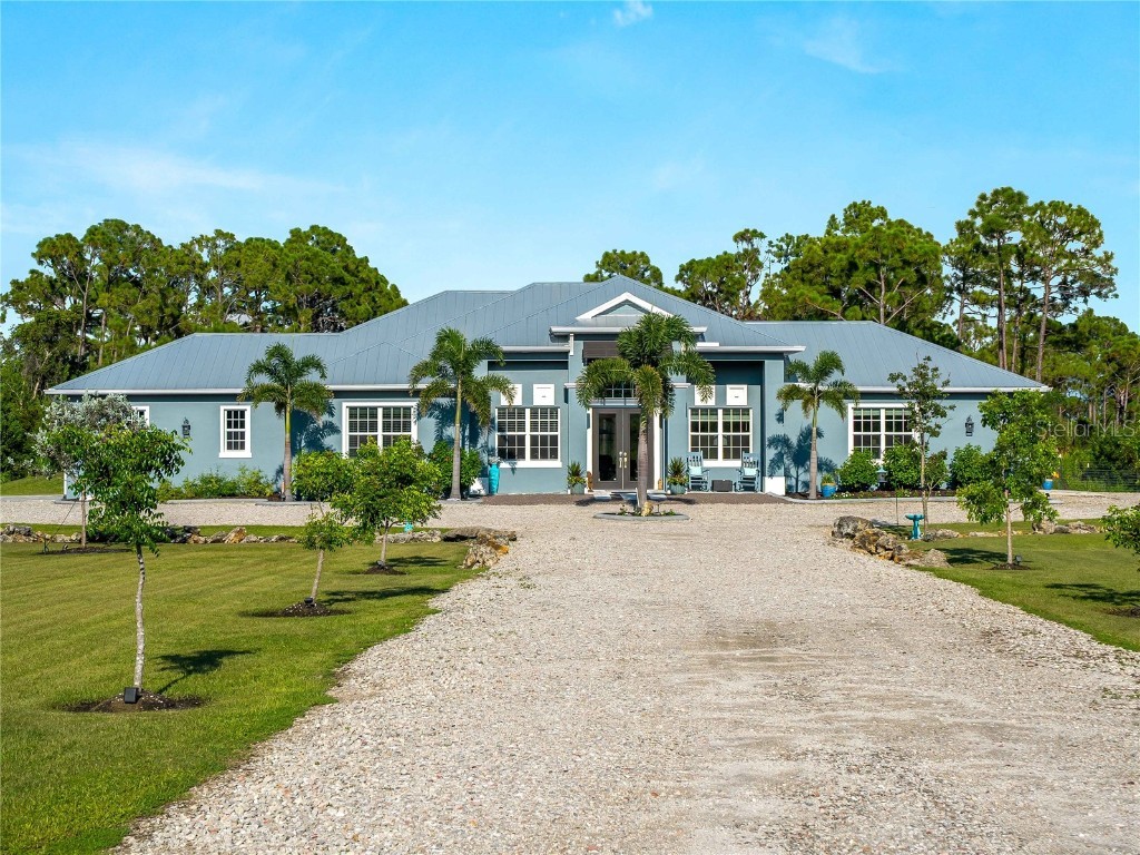 9016 Falcon Court Venice FL 34293 A4662636 image1
