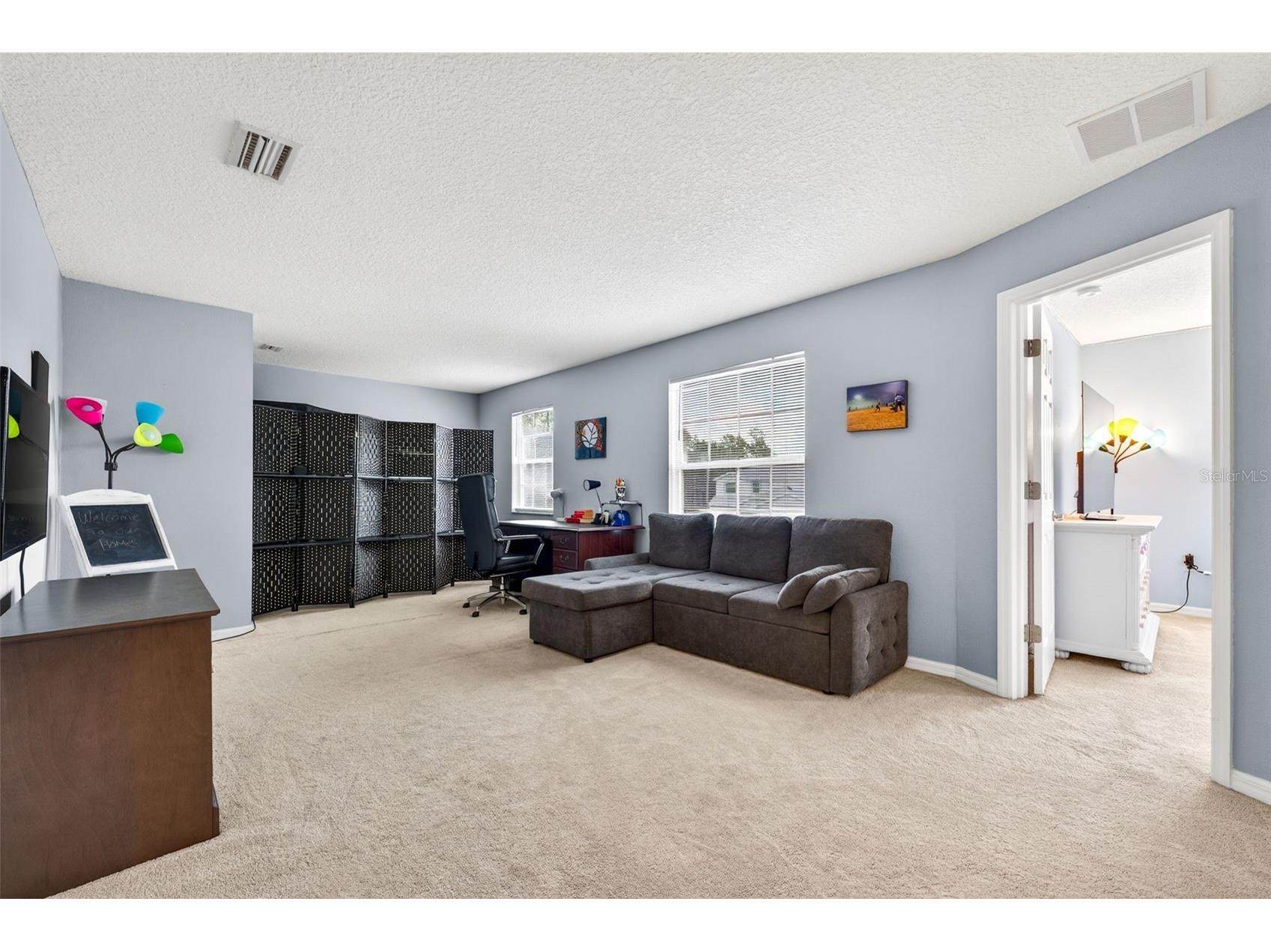9018 N River Road Tampa FL 33635 TB8521093 image32