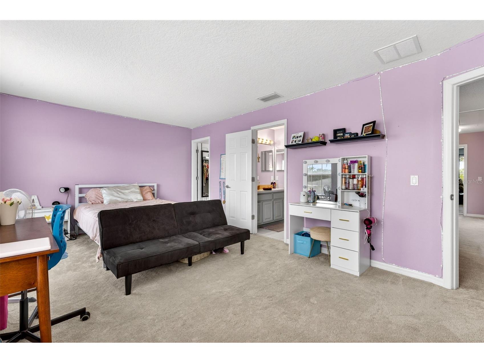 9018 N River Road Tampa FL 33635 TB8521093 image38