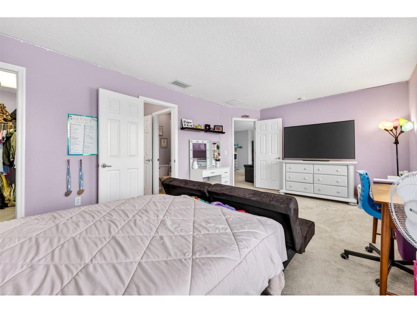 9018 N River Road Tampa FL 33635 TB8521093 image39