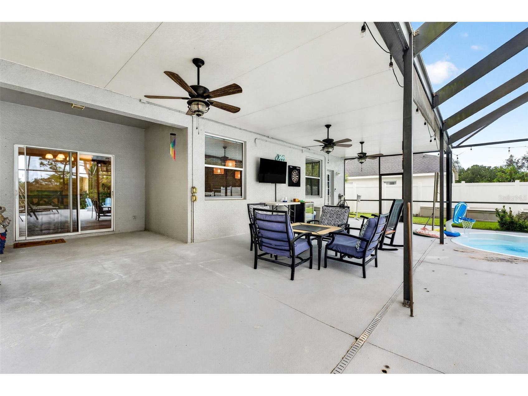9018 N River Road Tampa FL 33635 TB8521093 image61