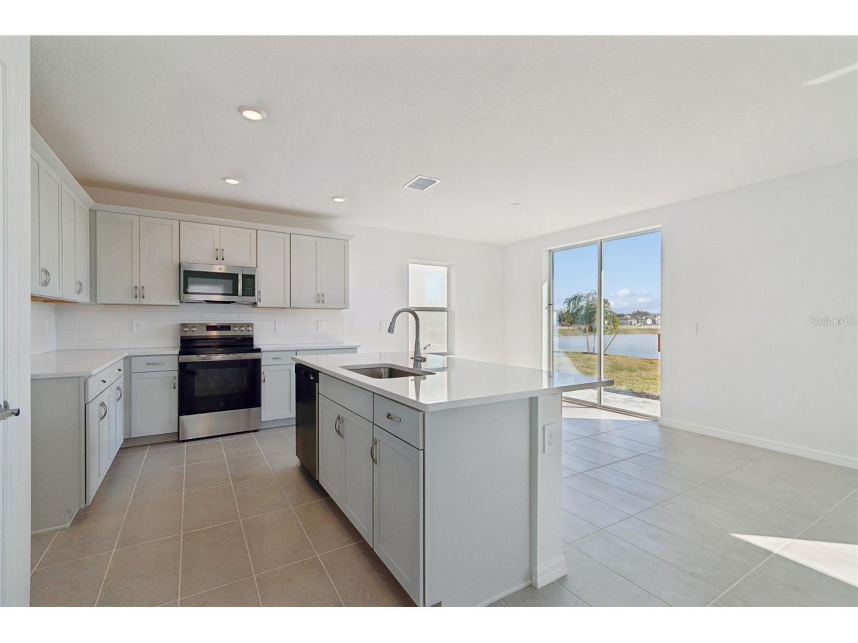 9018 Optimist Way Palmetto FL 34221 R4910525 image11