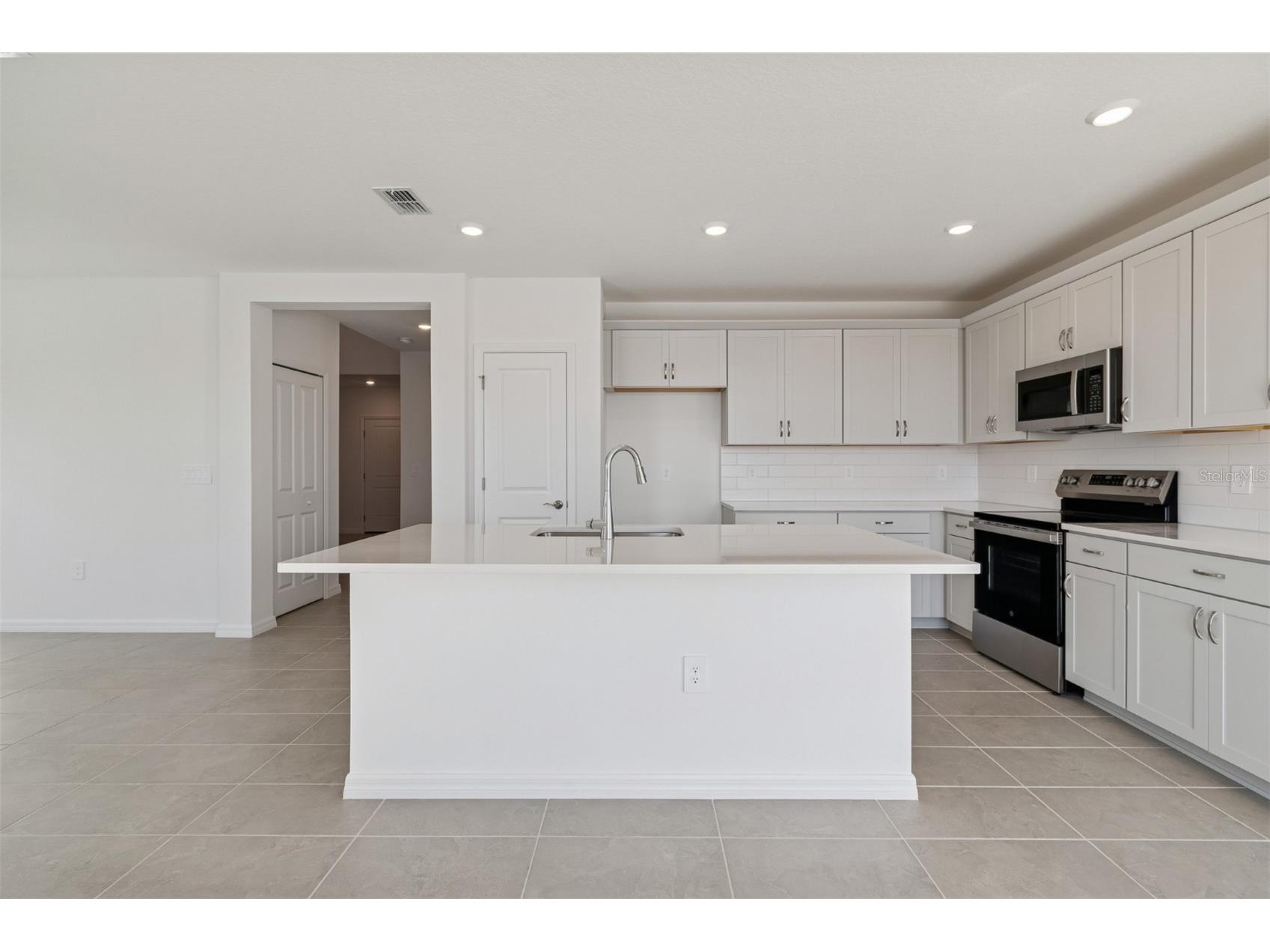 9018 Optimist Way Palmetto FL 34221 R4910525 image8