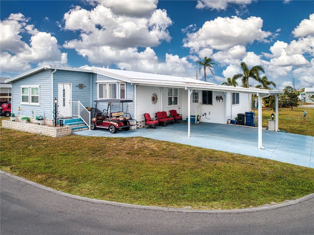 9019 30th Avenue E Palmetto FL 34221 A4565298 image1