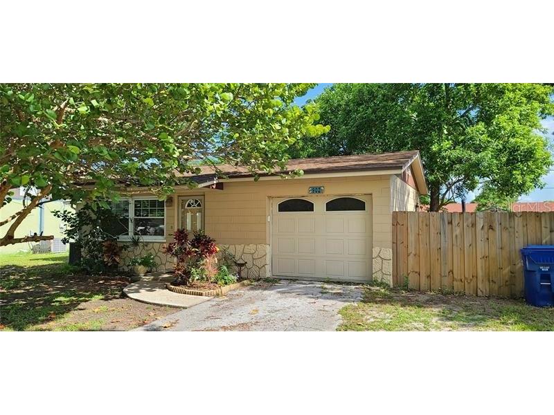 902 16th Avenue SW Largo FL 33770 U8204522 image1
