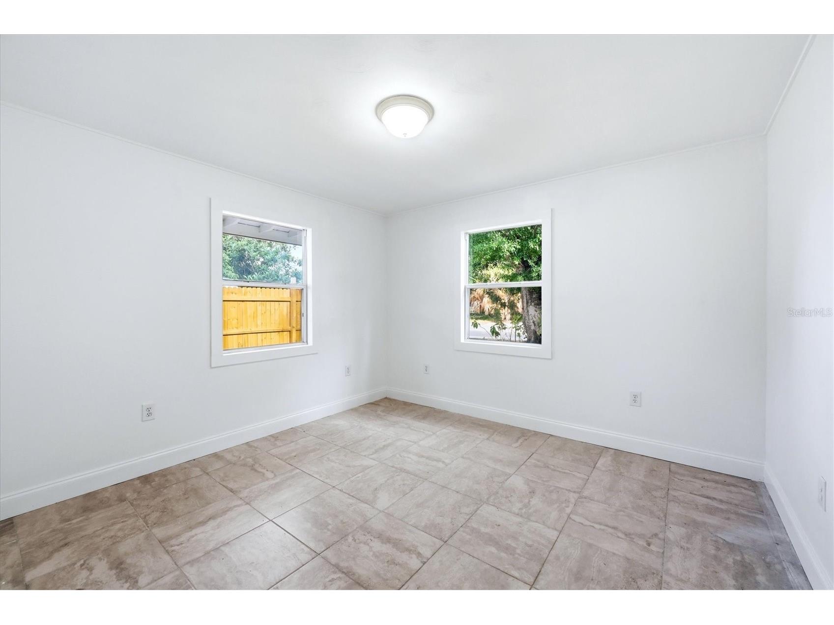 902 37th Street W Bradenton FL 34205 A4691828 image16