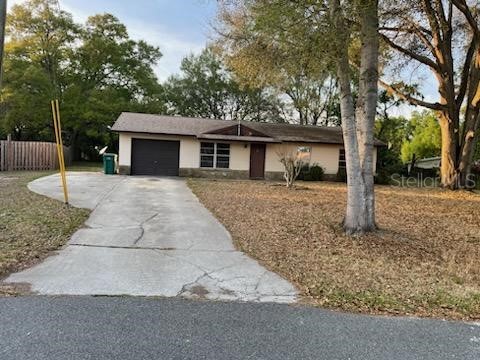 902 April Hills Boulevard Lady Lake FL 32159 G5066019 image1