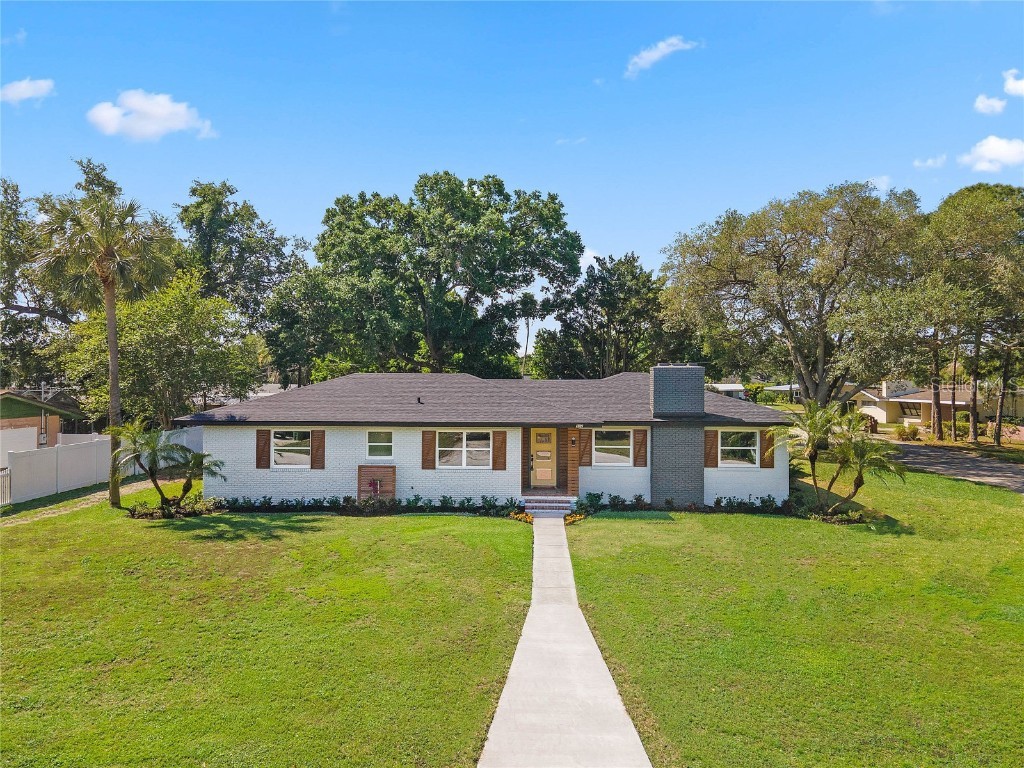 902 Avenue L SE Winter Haven FL 33880 P4930148 image1