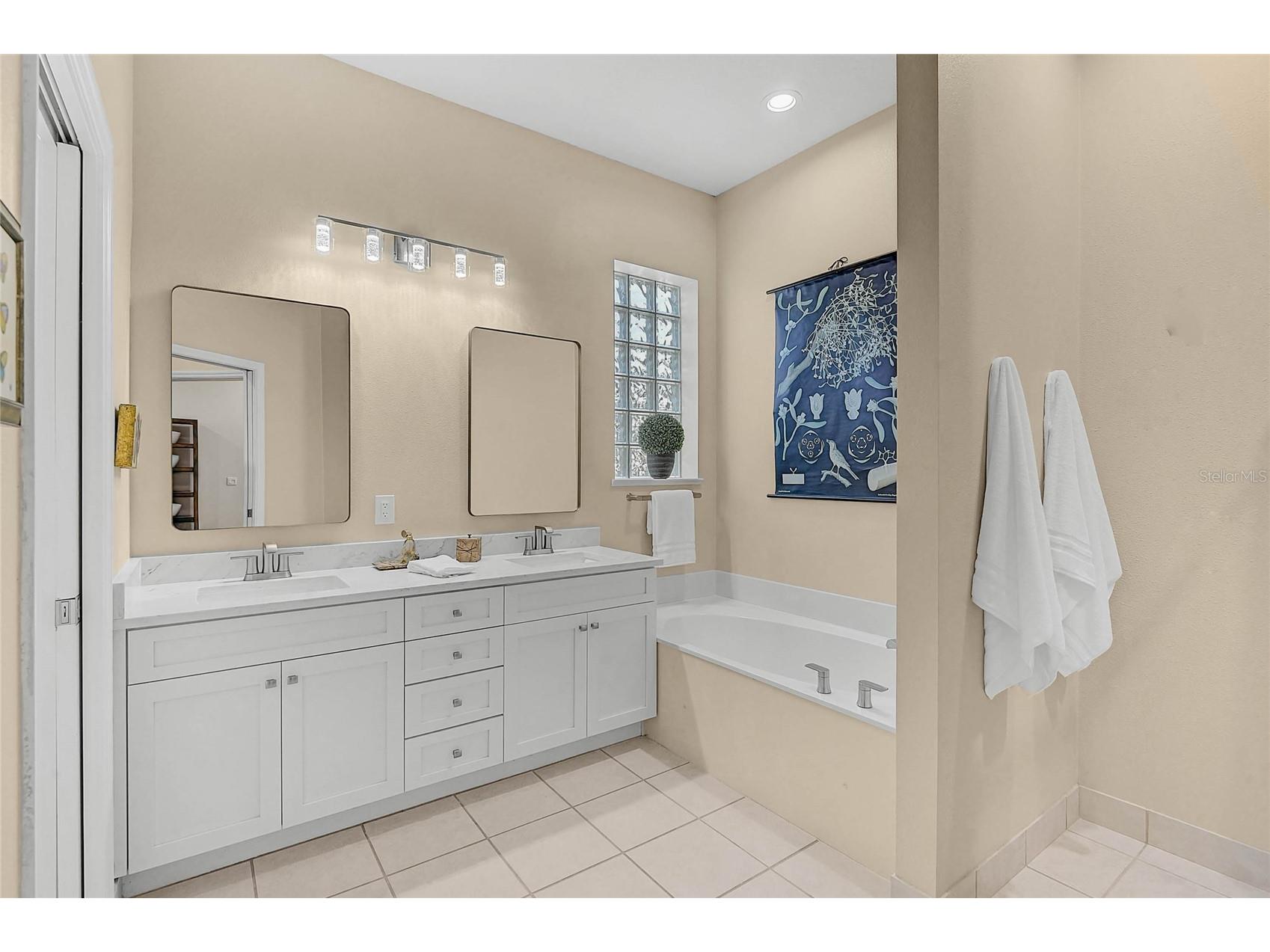 902 Bramley Court #2 Venice FL 34293 N6144936 image23