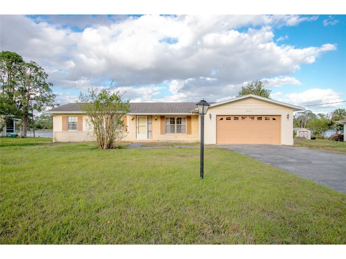902 Cloverleaf Boulevard Deltona FL 32725 - LAKE GLEASON V4941446 image1