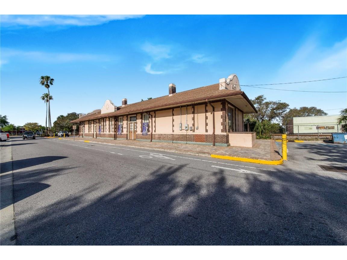 902 E Main Street Haines City FL 33844 P4929625 image29