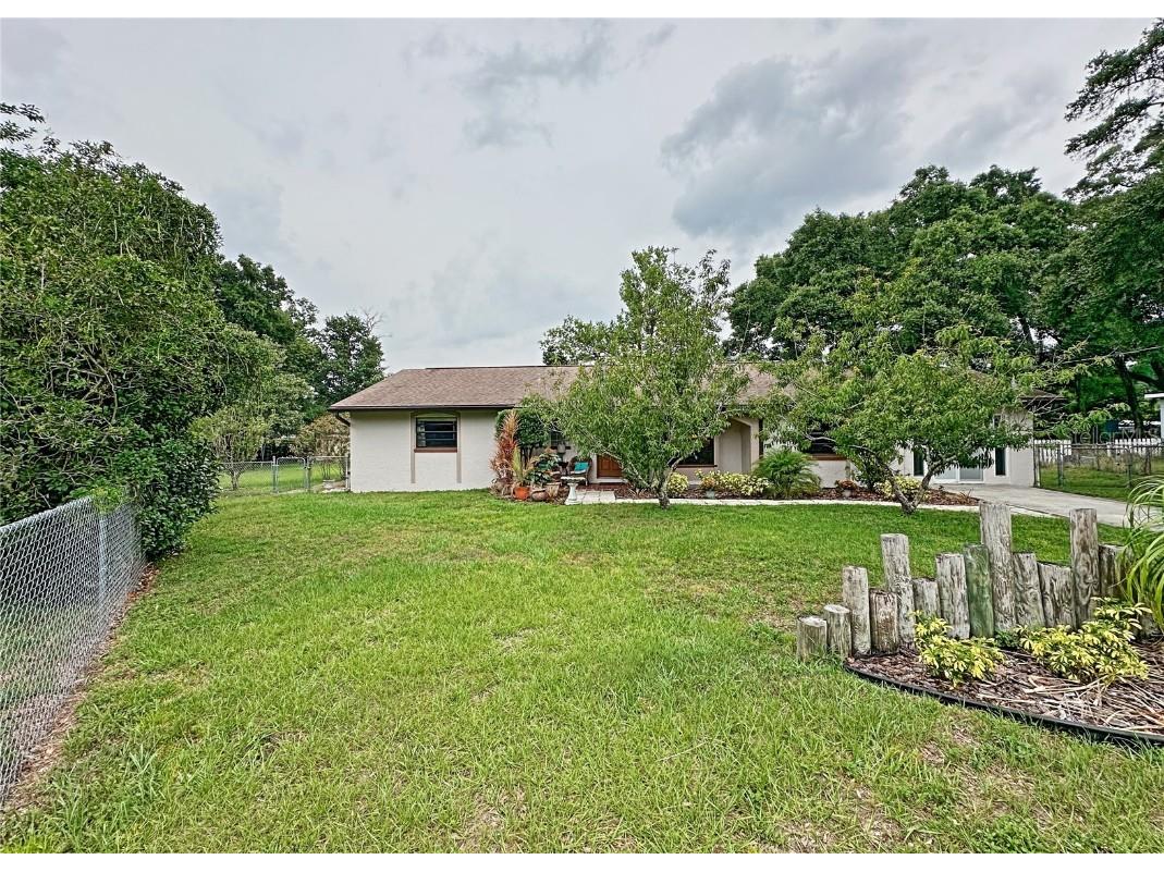 902 Homewood Drive Brandon FL 33511 P4931503 image1