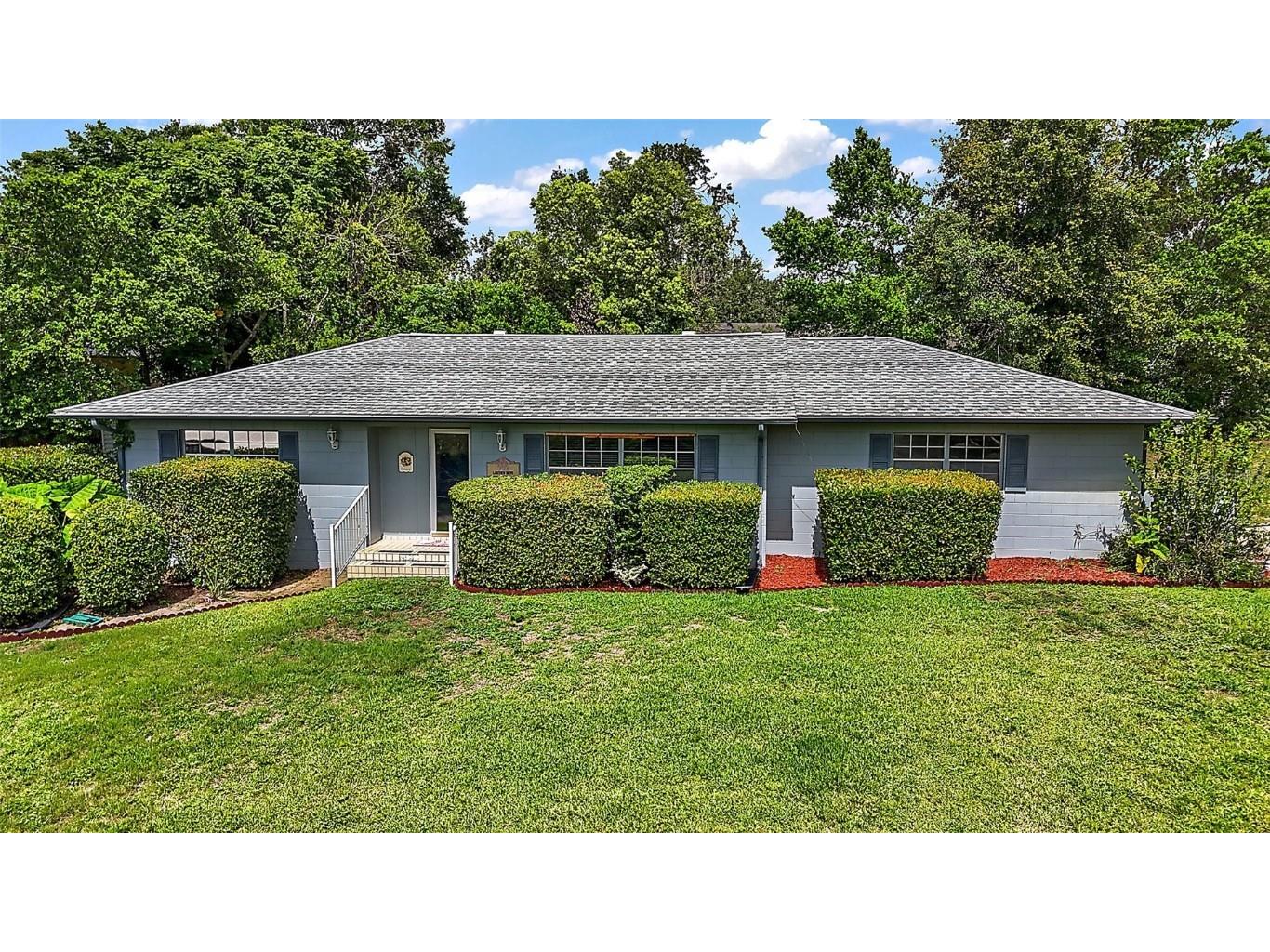 902 Lakeview Drive Eustis FL 32726 - LAKE NETTIE G5098181 image1