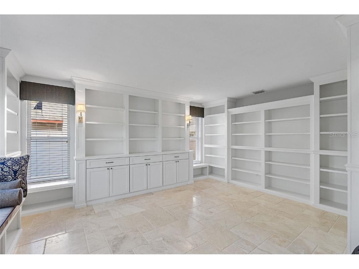 902 Marco Drive NE Saint Petersburg FL 33702 - TAMPA BAY TB8359087 image18