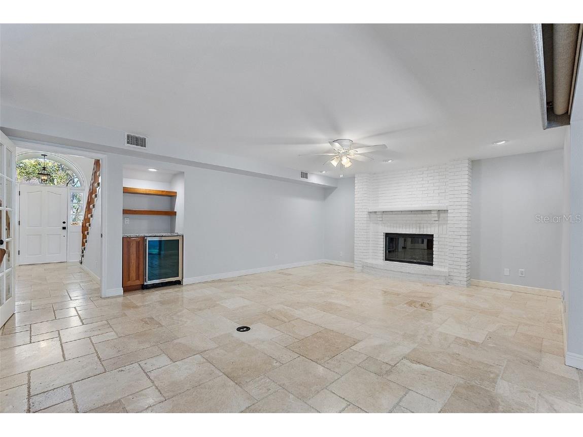 902 Marco Drive NE Saint Petersburg FL 33702 - TAMPA BAY TB8359087 image23