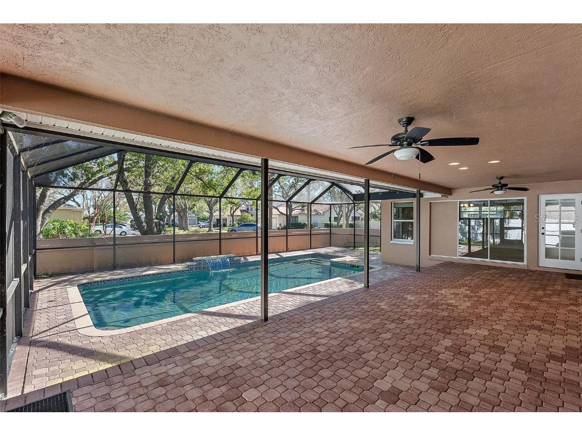 902 Marco Drive NE Saint Petersburg FL 33702 - TAMPA BAY TB8359087 image6