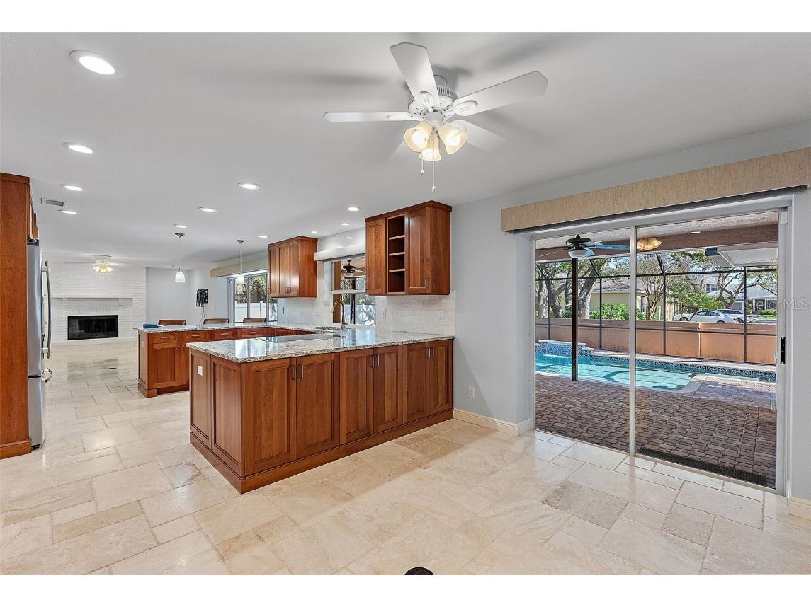 902 Marco Drive NE Saint Petersburg FL 33702 - TAMPA BAY TB8359087 image7