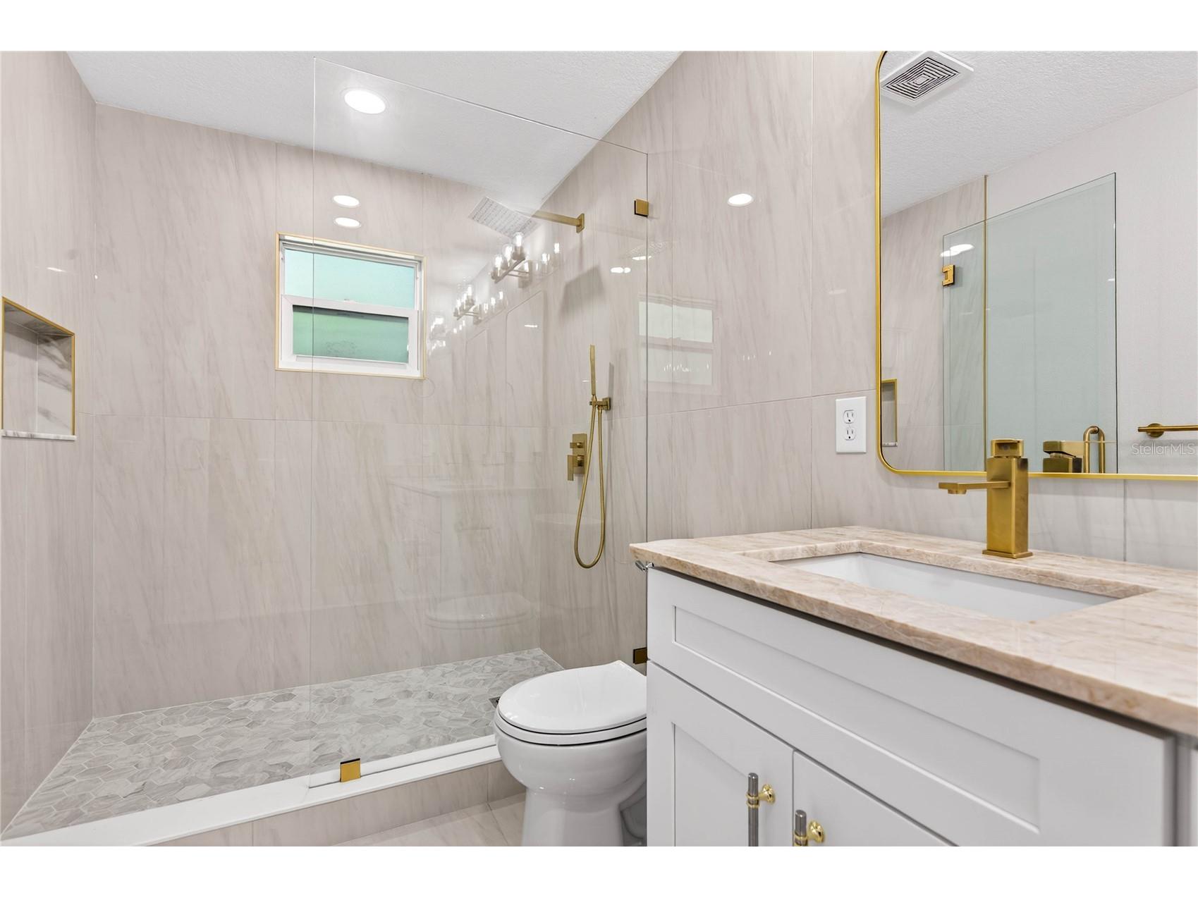 902 N 32nd Street Saint Petersburg FL 33713 TB8481192 image17