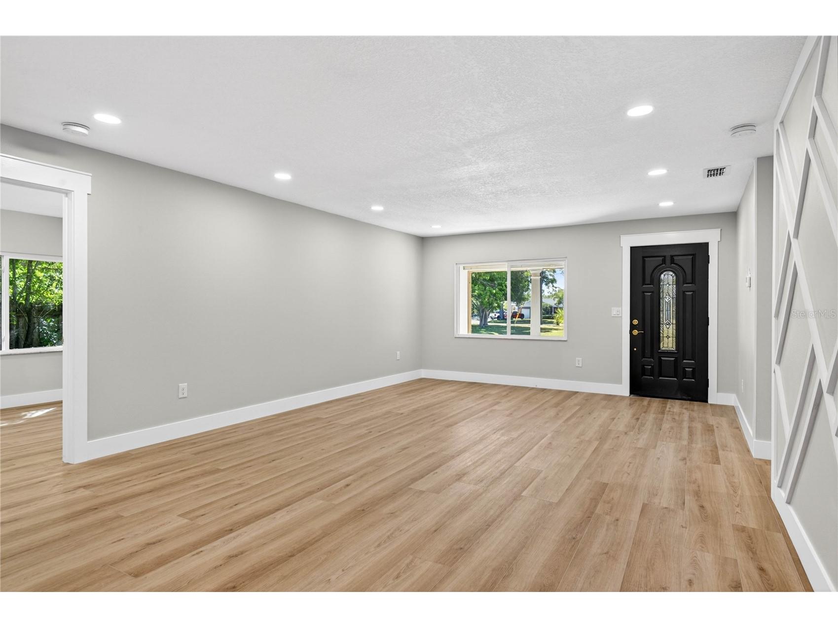 902 N 32nd Street Saint Petersburg FL 33713 TB8481192 image21