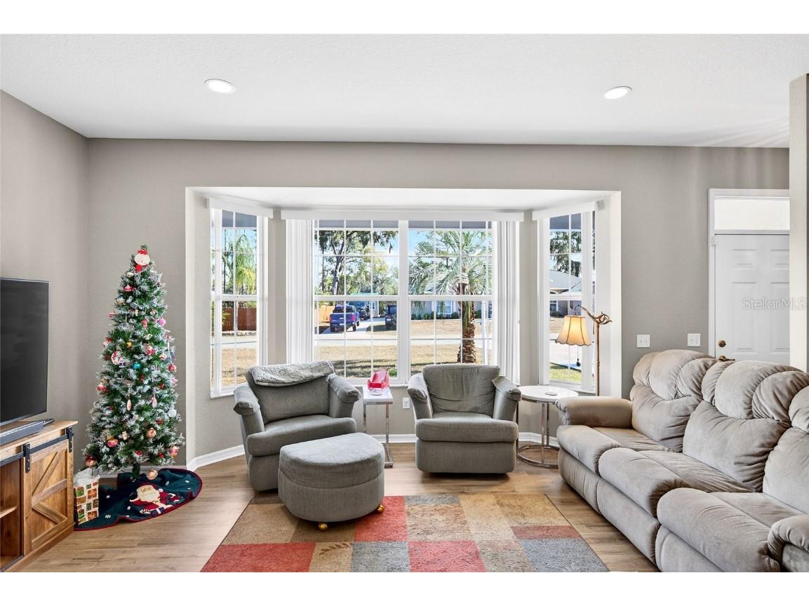 902 NE 130th Terrace Silver Springs FL 34488 OM715942 image16