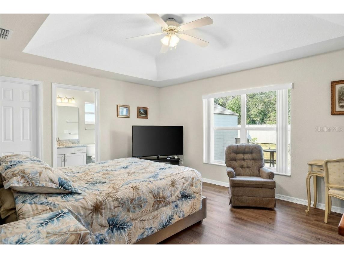 902 NE 130th Terrace Silver Springs FL 34488 OM715942 image23