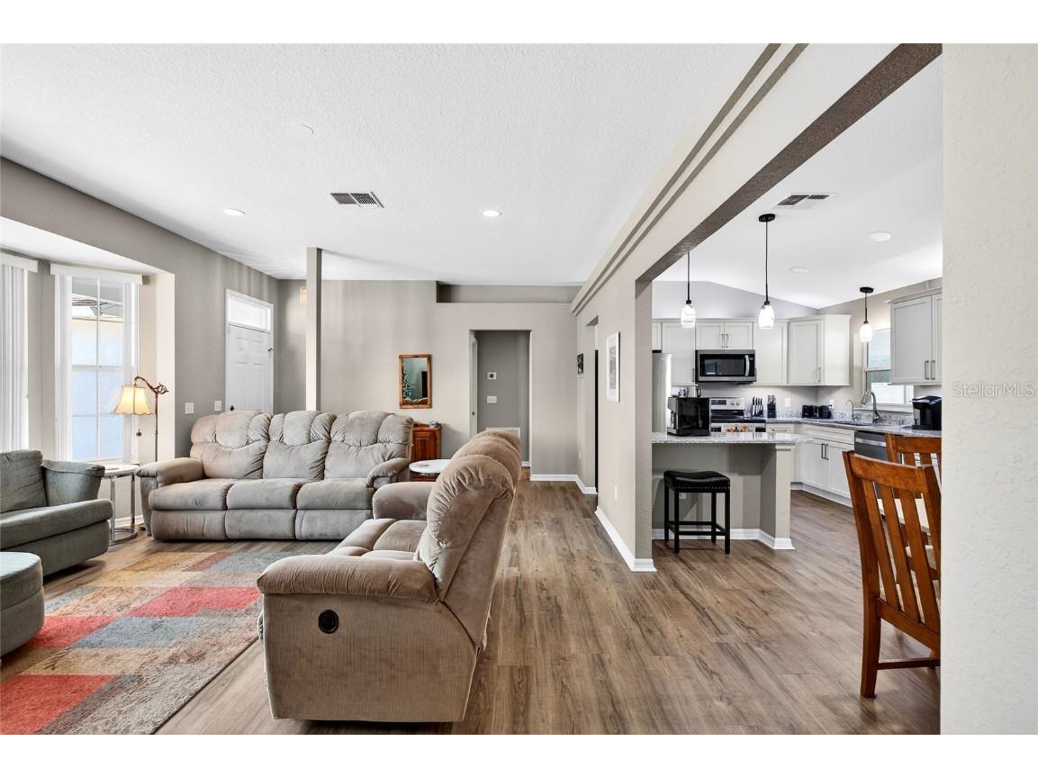 902 NE 130th Terrace Silver Springs FL 34488 OM715942 image8