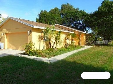 902 Plum Tree Lane Sarasota FL 34243 A4568011 image1
