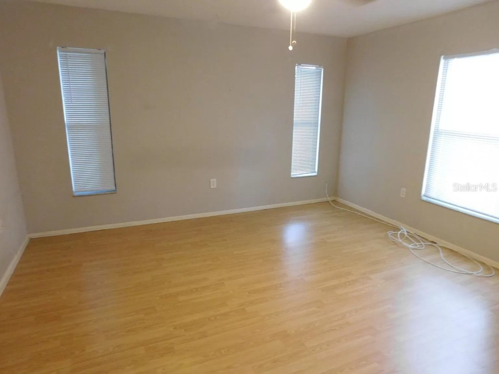 902 Plum Tree Lane Sarasota FL 34243 A4671062 image11