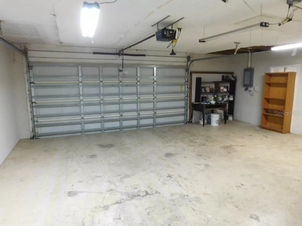 902 Plum Tree Lane Sarasota FL 34243 A4671062 image16