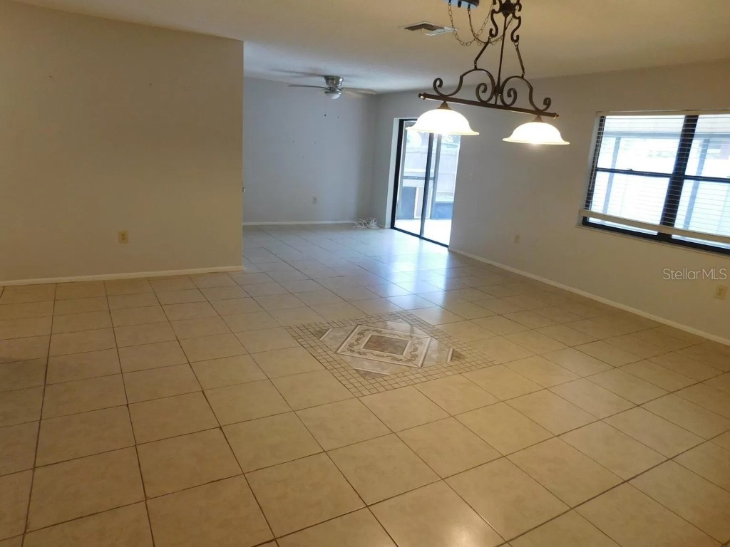 902 Plum Tree Lane Sarasota FL 34243 A4671062 image5