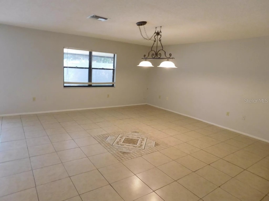 902 Plum Tree Lane Sarasota FL 34243 A4671062 image7