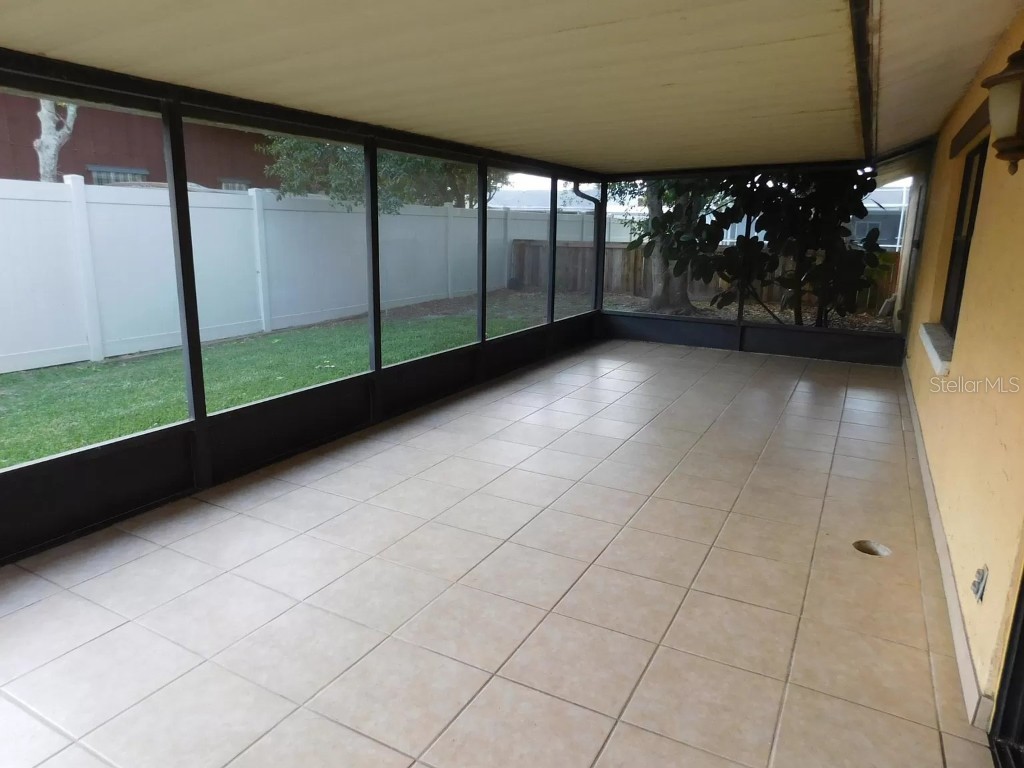 902 Plum Tree Lane Sarasota FL 34243 A4671062 image9