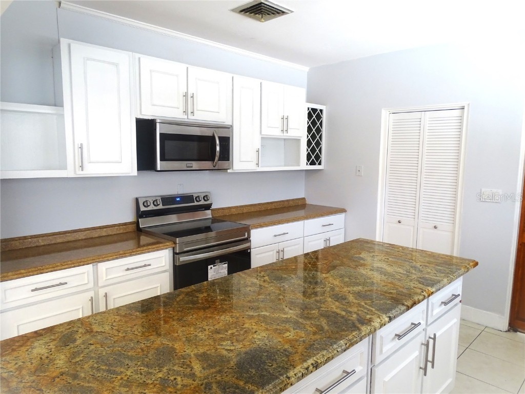 902 S Scenic Highway Lake Wales FL 33853 A4650892 image8